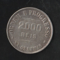 2000 Reis 1907-es Brazil ezüst pénz.
