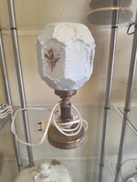 Közepes Magasságú Tejüveg Réz Lámpa