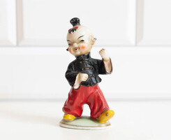 Victoria Ceramic porcelán fiúcska