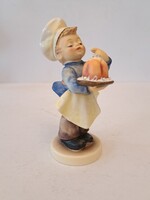 Eredeti Hummel/Goebel 128 TMK5-ös  "The Baker" - A pék  porcelán figura