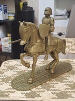 Nagyméretű Réz Lovas Lovag.4,865kg.