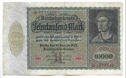 10000 márka 1922 nagy méret 7 jegyű sorszám Alul középen betűvel Németország 1.
