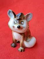 Szebbik festésű Zsolnay VUK porcelán figura