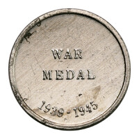 Cleveland Petrol WAR MEDAL 1939-1945 zseton 1971