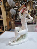Régi Aquincum nöi akt figura
