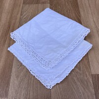 2 db Fehér horgolt szélű asztalkendő - tányéralátét - textil szalvéta - ruhaszalvéta - szalvéta