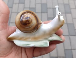 Zsolnay porcelán csiga