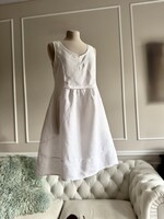 40-es fehér len ruha