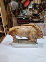 Zsolnay porcelán bika