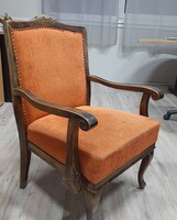 Klasszikus neobarokk fotel minőségi keményfa vázzal kárpittisztítózva