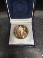 Alfonz Mucha art deco kámea, Goeble, 2,5 cm-es. 3806b