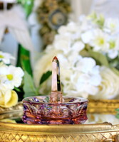 Gyönyörű halvány lila, masszív, súlyos gyűrűtartó, pipereasztal éke