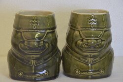 Faimar román kerámia, katonai fejes korsó, zöld mázzal A264