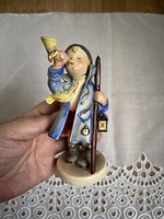 Hummel kisfiú éjjeli őrjárat tündéri darab.