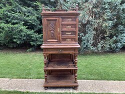 Antik pipatároló szekrény – neoreneszánsz, kézzel faragott, ritka darab (1880–1910 körül) 165 cm mag