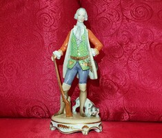 Herendi rokokó vadász úr puskával figura