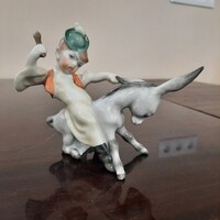 Herendi fiú szamáron, szamarat hajtó fiú, szamaras fiú figura