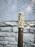 Faragott csont fejjel sétapálca sétabot tőrös bot elegàns darab