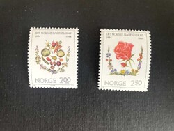 Norvégia postatiszta virág zöldség 1984