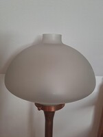 L.Szabó Erzsébet iparművész állólámpa
