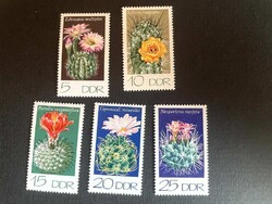 Németország postatiszta virágok kaktuszok 1974
