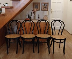 Négy db nádazott Thonet szék egyben (ár/4 db)