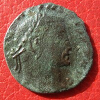 Római kisbronz MAXIMINUS Jupiter madárral hátlap (AA7)