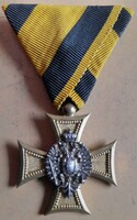 Ferenc József  K.u.K  Tiszti szolgálati jel III. Osztálya , kitüntetés .Erdeti szalag ! Posta OK .!