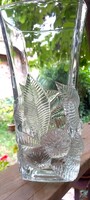 Gesztenye mintás régi üveg váza