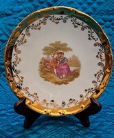 Romantikus jelenetes porcelán tányér (M5730)