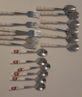 Porcelán nyelű evőeszközök 18db
