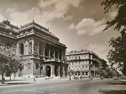Old original black and white Budapest photo of the Opera House from Andrássy Avenue perspective