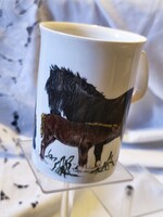 Angol csontporcelán Roy Kirkham tervező exkluzív kiadású Highland póni lovakat ábrázoló bögréje