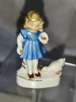 Wagner & Apel - Bertram német porcelán szobor libákat etető kislány miniatúra