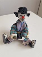 Csavargó baba, kemény fej, kéz, láb, ülve 13cm magas, állni nem tud