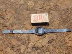 Retro 4 gombos 8 zenés halálmenő női kvarcóra quartz szocreál rozsdamentes karóra