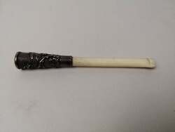 EZÜST CIGARETTA SZIPKA