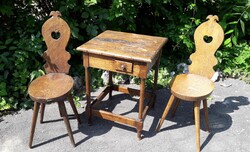 Antique, approx. 250-300 years old chair and table