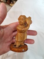 Régi kinai fa faragott figura