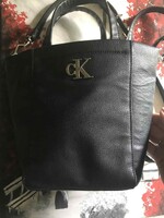 Eladó női Calvin Klein táska