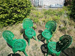 Kerti díszes ülőgarnitúra öntvény kimondottan kényelmes. Öntvény nem lemez !