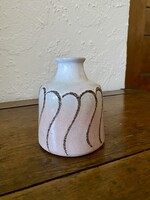 Rózsaszín kisváza