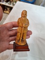 Régi kinai fa faragott figura