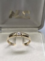 14 K arany szoliter gyémánt gyűrű 1,84 g