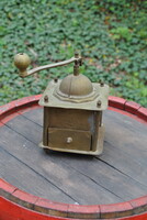 Turul márkájú réz kávédaráló XX. század első fele