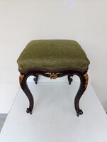 Antik neobarokk bútor kárpitozott keményfa pihenő szék ülőke zsámoly színház film dekoráció 218 3190