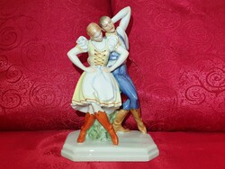 Herendi antik táncoló pár figura