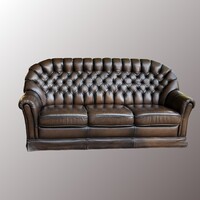 Chesterfield kanapé