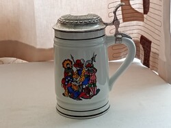 Porcelán sörös korsó fém fedeles VEB Lichte Gräfenthal 5dl kupa