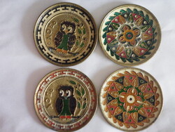 Falra akasztható kis tányér 4 db tűzzománc?